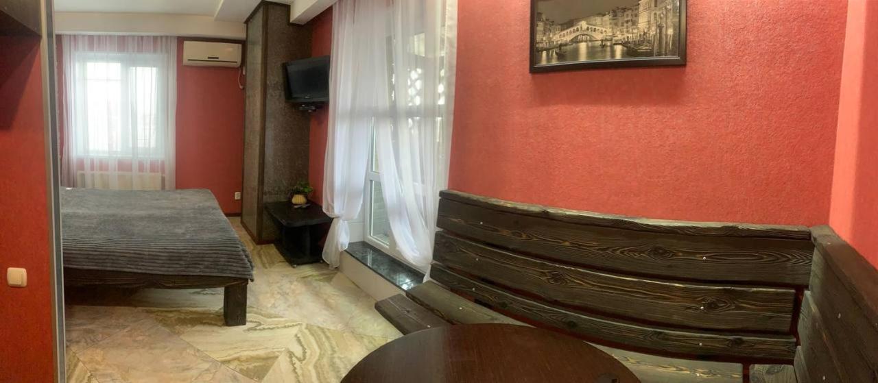 Na Bukovinskoy Guest House Jarkov Exterior foto